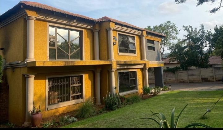 5 Bedroom Property for Sale in Proclamation Hill Gauteng