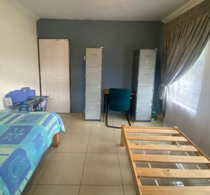 5 Bedroom Property for Sale in Proclamation Hill Gauteng