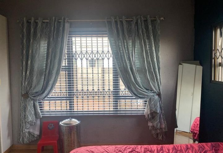 5 Bedroom Property for Sale in Proclamation Hill Gauteng