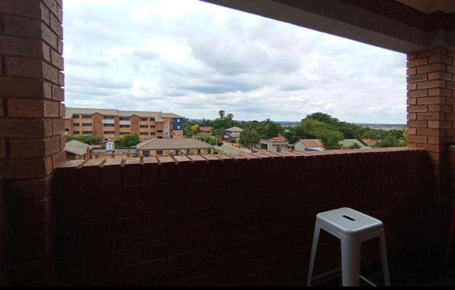  Bedroom Property for Sale in Heuwelsig Estate Gauteng