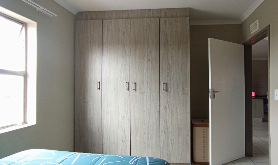  Bedroom Property for Sale in Heuwelsig Estate Gauteng