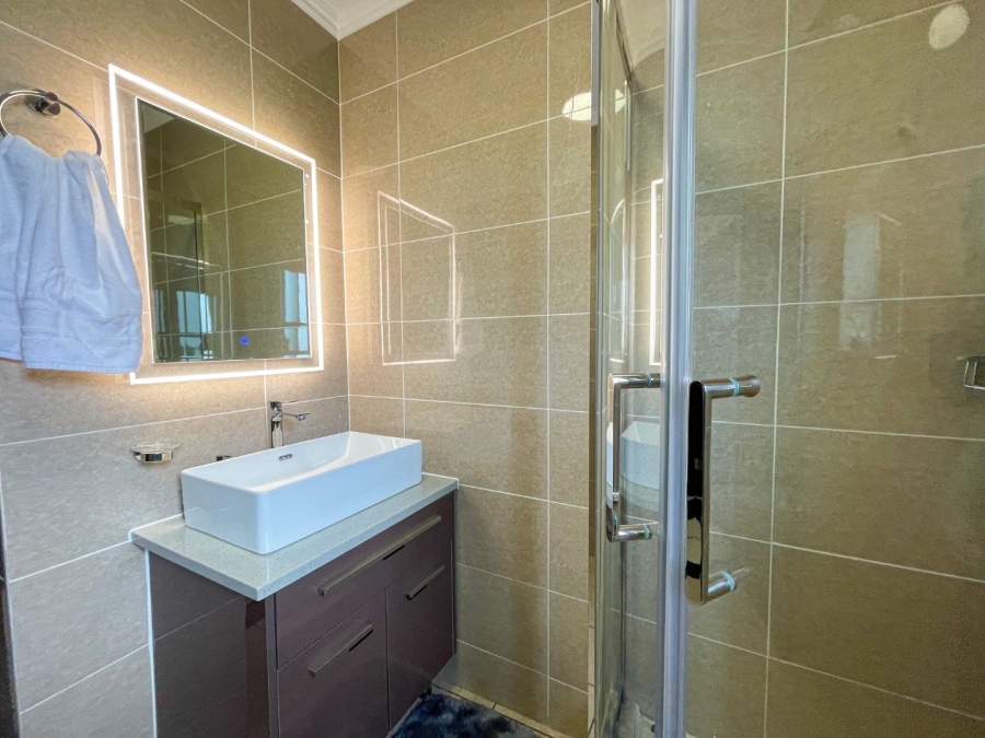 To Let 2 Bedroom Property for Rent in Blue Hills Gauteng