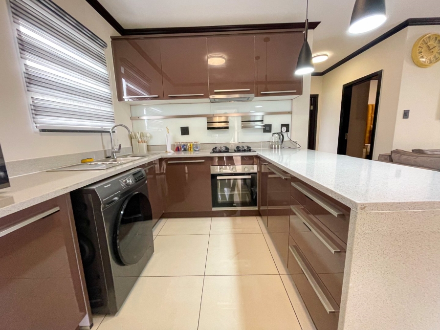 To Let 2 Bedroom Property for Rent in Blue Hills Gauteng