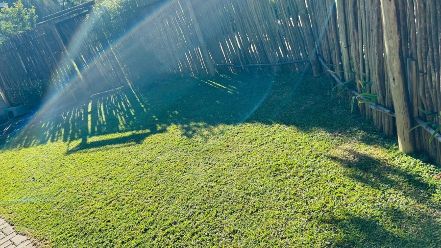 To Let 1 Bedroom Property for Rent in Abbotsford Gauteng