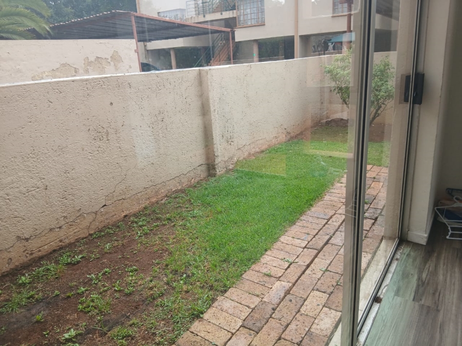 1 Bedroom Property for Sale in Upper Houghton Gauteng