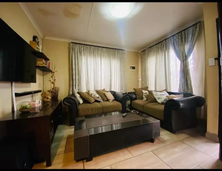 2 Bedroom Property for Sale in Soshanguve VV Gauteng