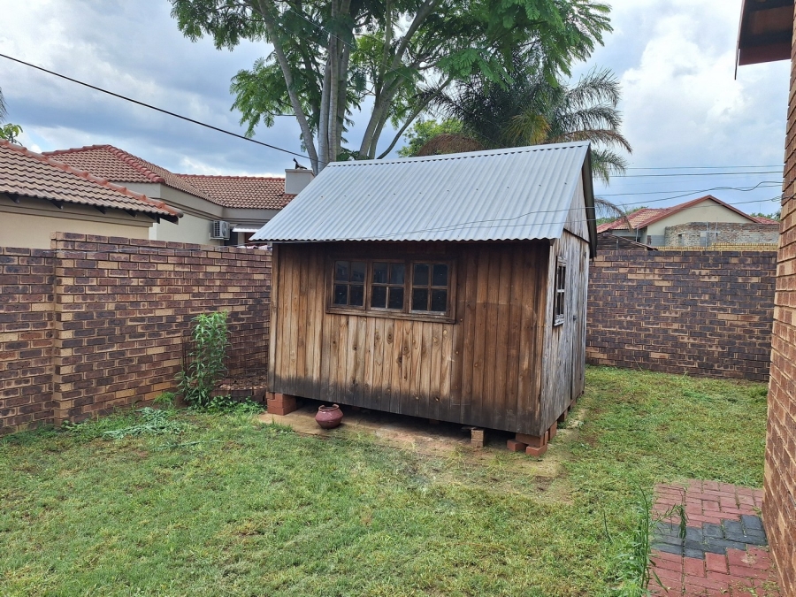 3 Bedroom Property for Sale in Thatchfield Estate Gauteng