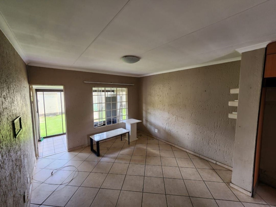 2 Bedroom Property for Sale in Bartlett Gauteng