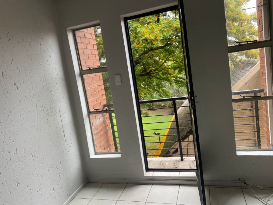To Let 2 Bedroom Property for Rent in Kempton Park Central Gauteng