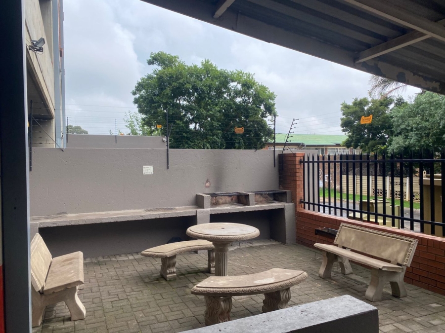 To Let 2 Bedroom Property for Rent in Kempton Park Central Gauteng