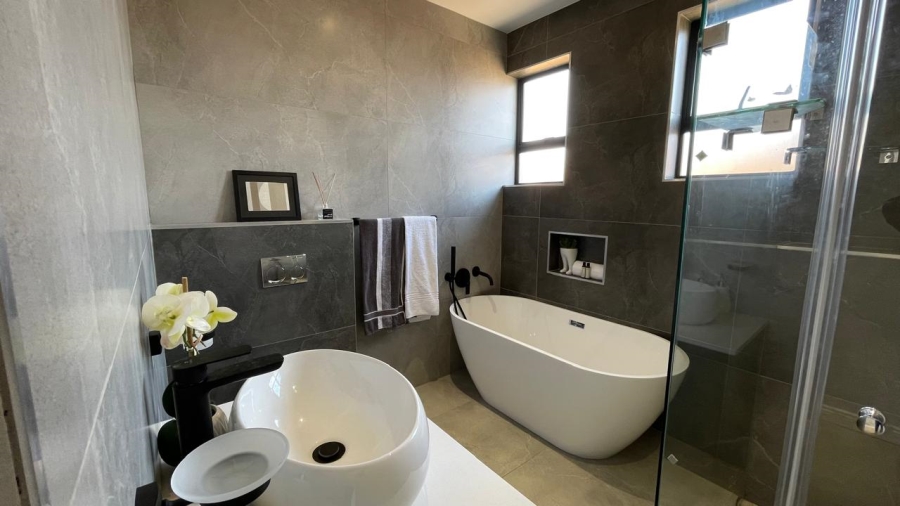 4 Bedroom Property for Sale in Fountainbrook Estate Gauteng