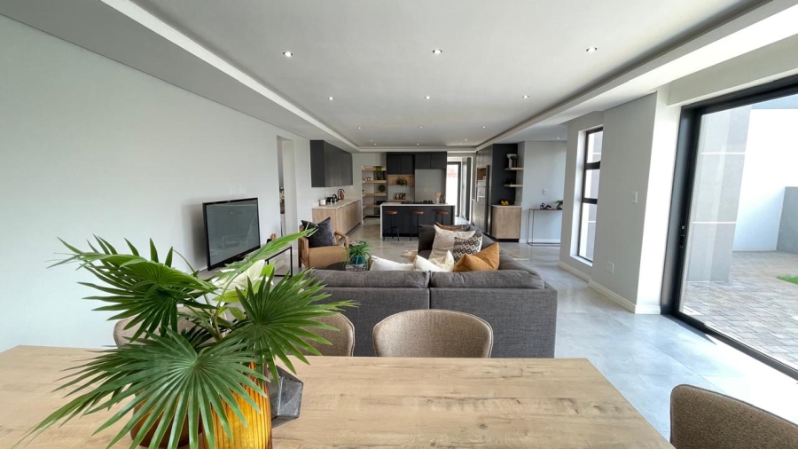 4 Bedroom Property for Sale in Fountainbrook Estate Gauteng