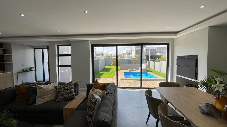 4 Bedroom Property for Sale in Fountainbrook Estate Gauteng