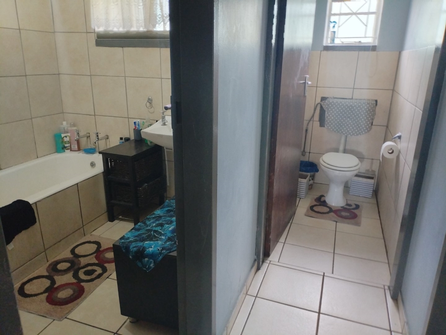 3 Bedroom Property for Sale in Casseldale Gauteng