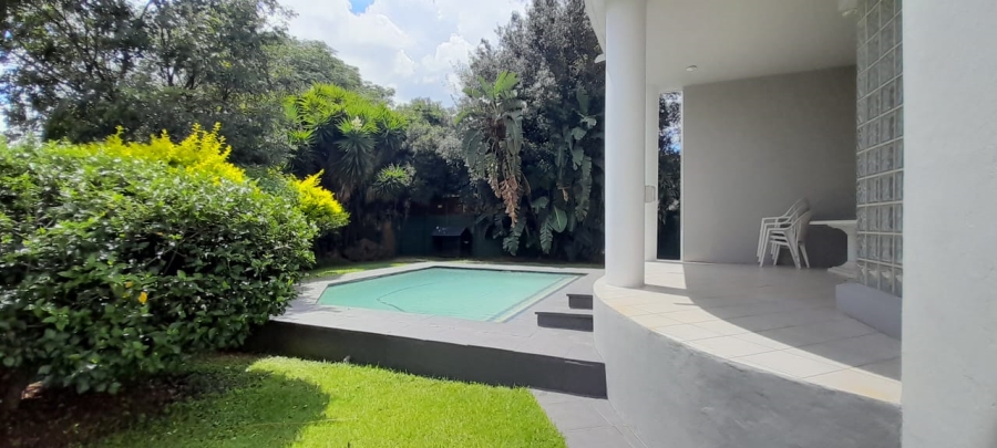 To Let 4 Bedroom Property for Rent in Waterkloof Ridge Gauteng