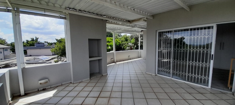 To Let 4 Bedroom Property for Rent in Waterkloof Ridge Gauteng