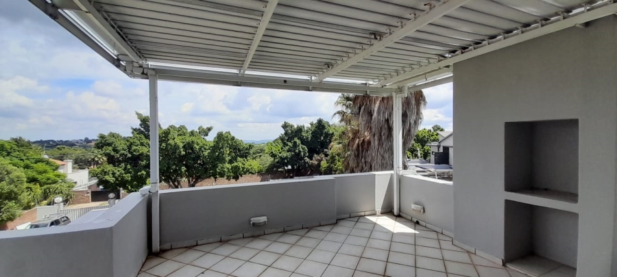 To Let 4 Bedroom Property for Rent in Waterkloof Ridge Gauteng