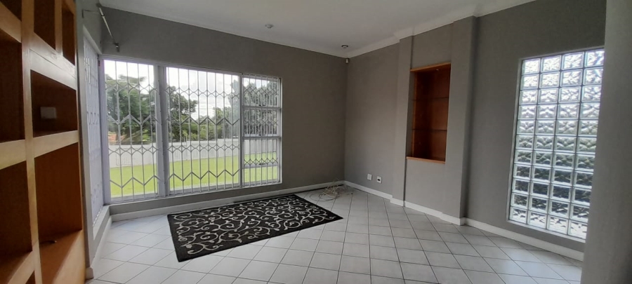To Let 4 Bedroom Property for Rent in Waterkloof Ridge Gauteng