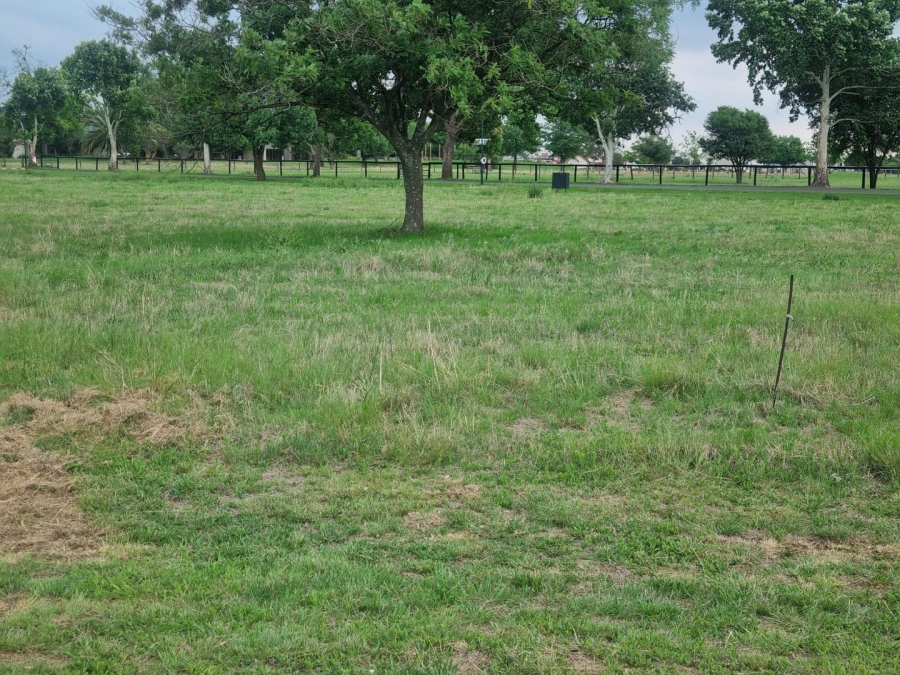 Commercial Property for Sale in Waterlake Farm Lifestyle Estate Gauteng