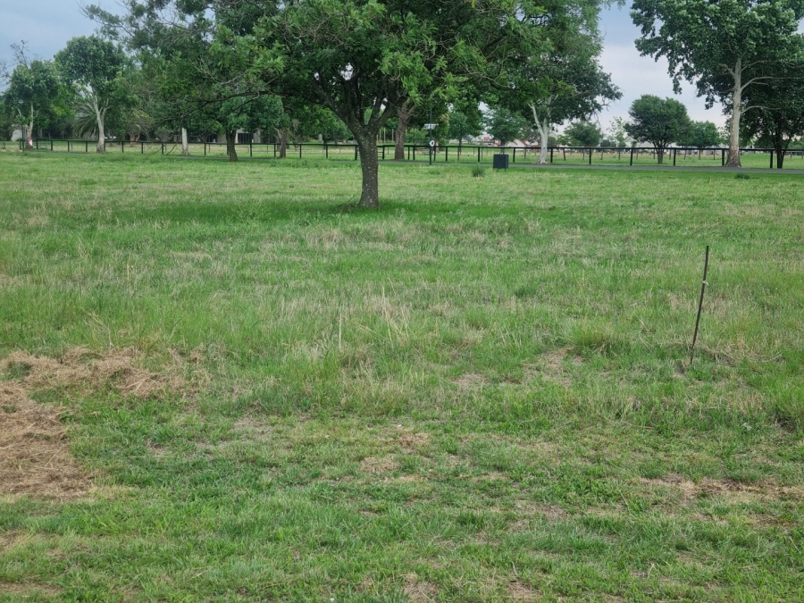 Commercial Property for Sale in Waterlake Farm Lifestyle Estate Gauteng