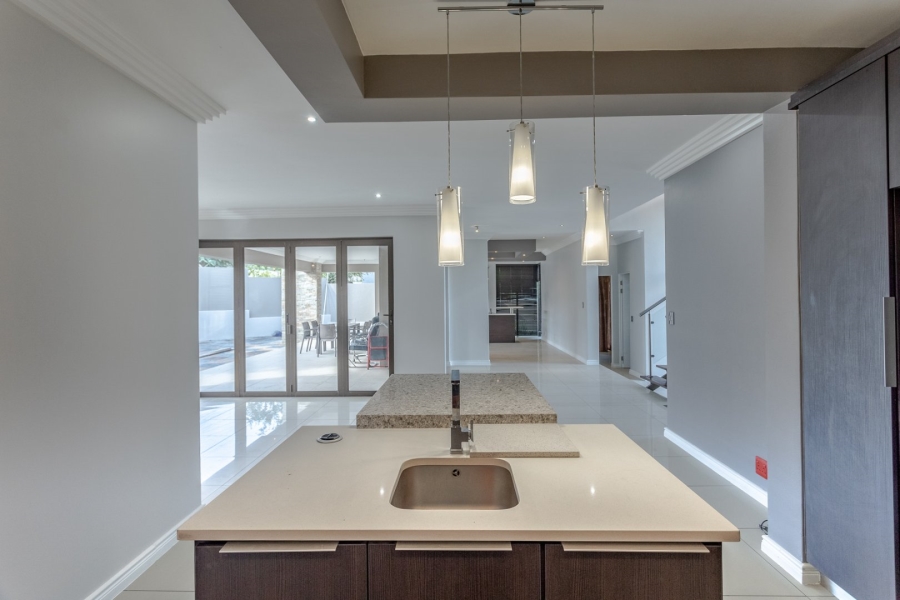 To Let 5 Bedroom Property for Rent in Waterfall Country Estate Gauteng