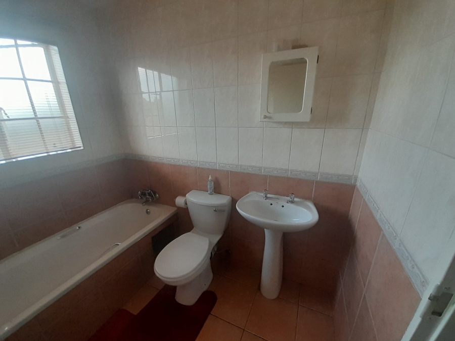 3 Bedroom Property for Sale in Lyttelton Manor Gauteng