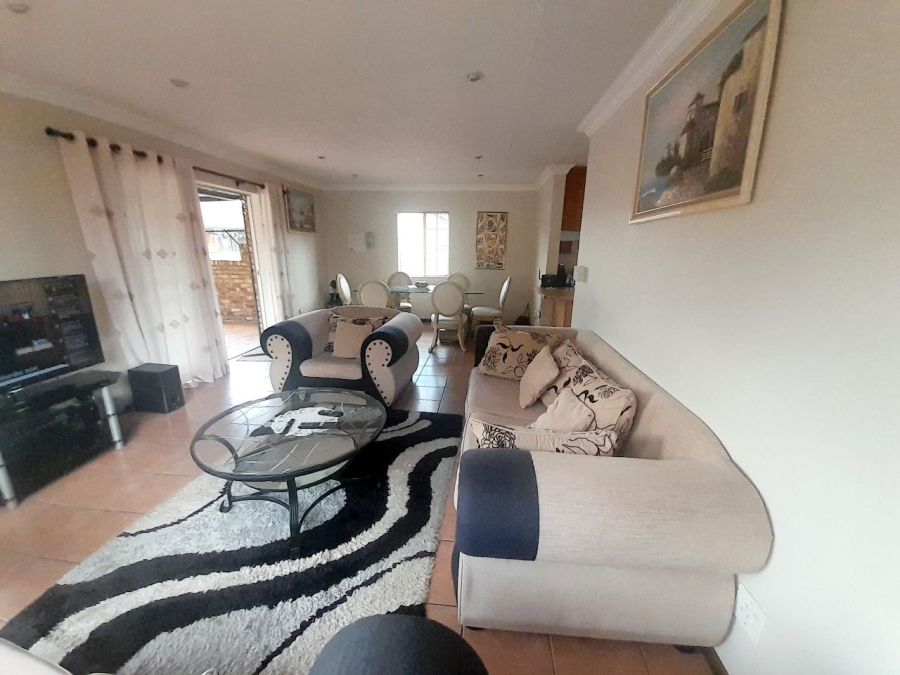 3 Bedroom Property for Sale in Lyttelton Manor Gauteng