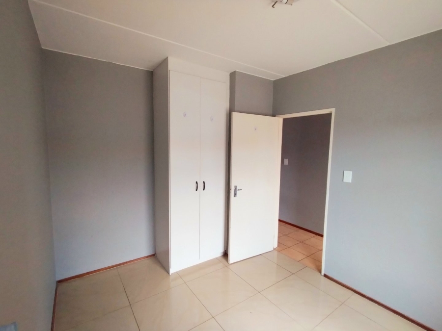 2 Bedroom Property for Sale in Comet Gauteng