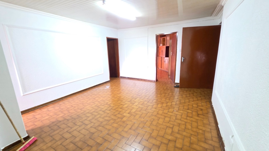 2 Bedroom Property for Sale in Laudium Gauteng