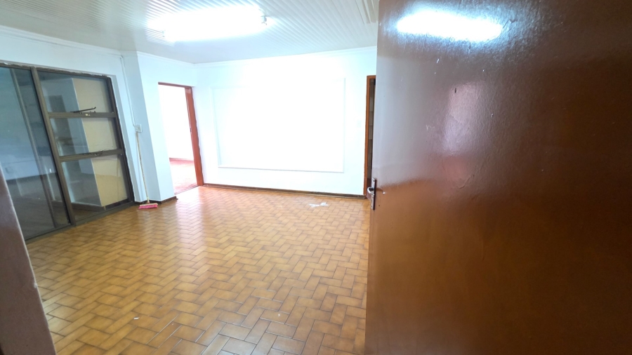 2 Bedroom Property for Sale in Laudium Gauteng