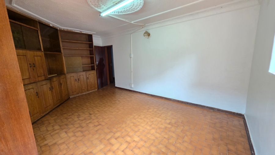 2 Bedroom Property for Sale in Laudium Gauteng