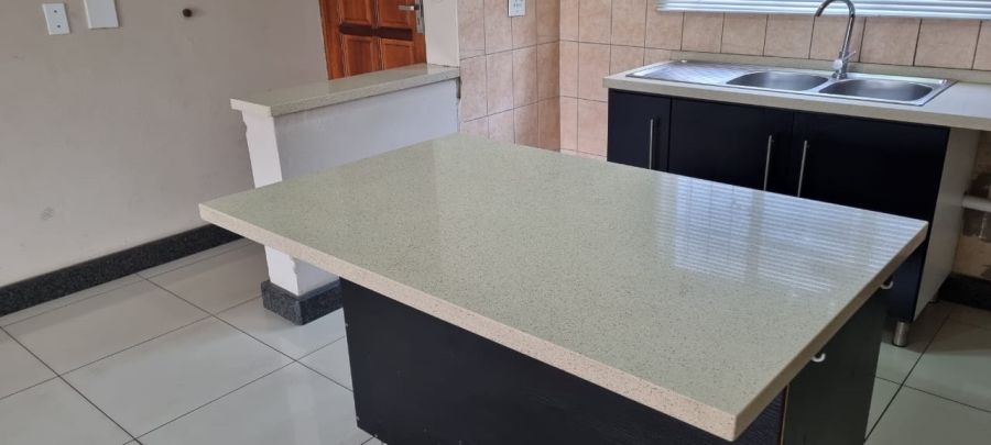 2 Bedroom Property for Sale in Klippoortjie Gauteng