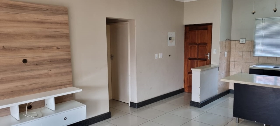 2 Bedroom Property for Sale in Klippoortjie Gauteng