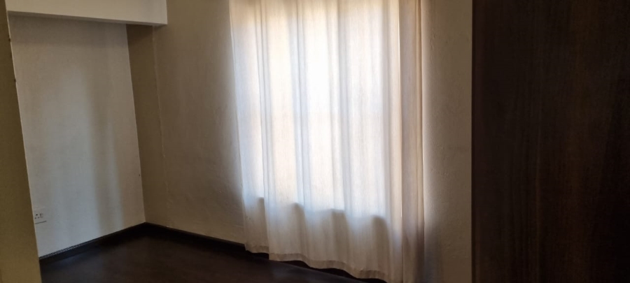 2 Bedroom Property for Sale in Klippoortjie Gauteng