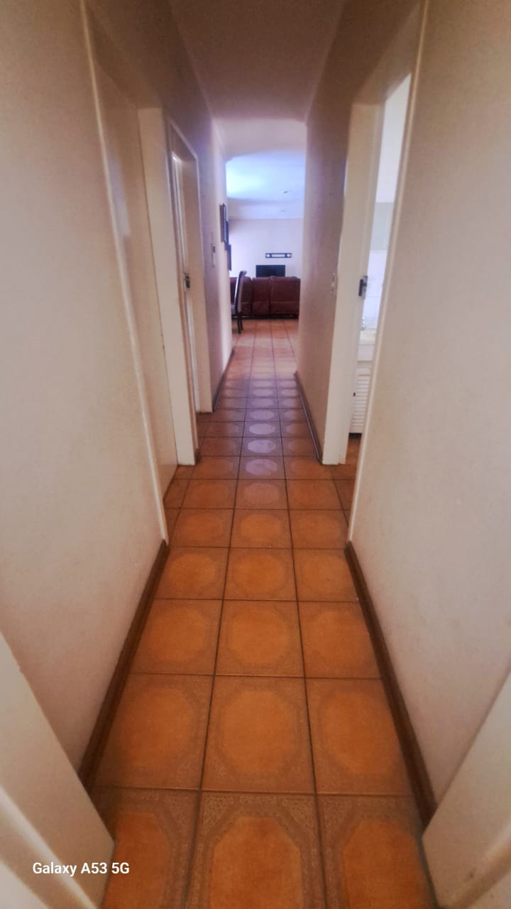 3 Bedroom Property for Sale in Birchleigh North Gauteng