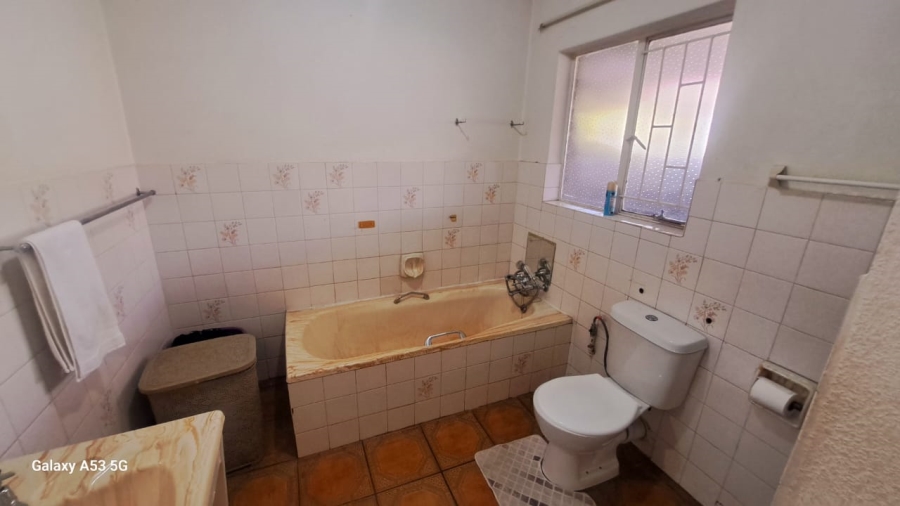 3 Bedroom Property for Sale in Birchleigh North Gauteng