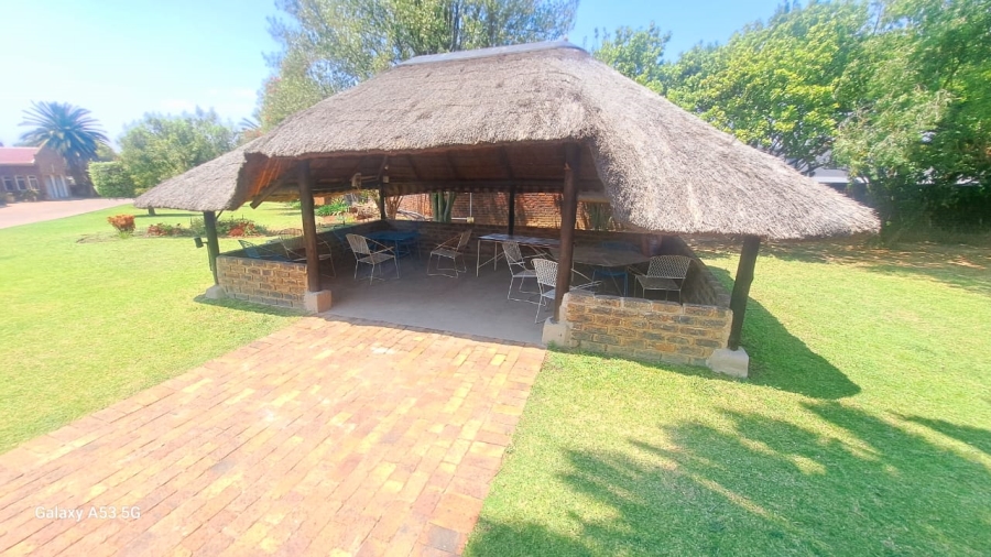 3 Bedroom Property for Sale in Birchleigh North Gauteng