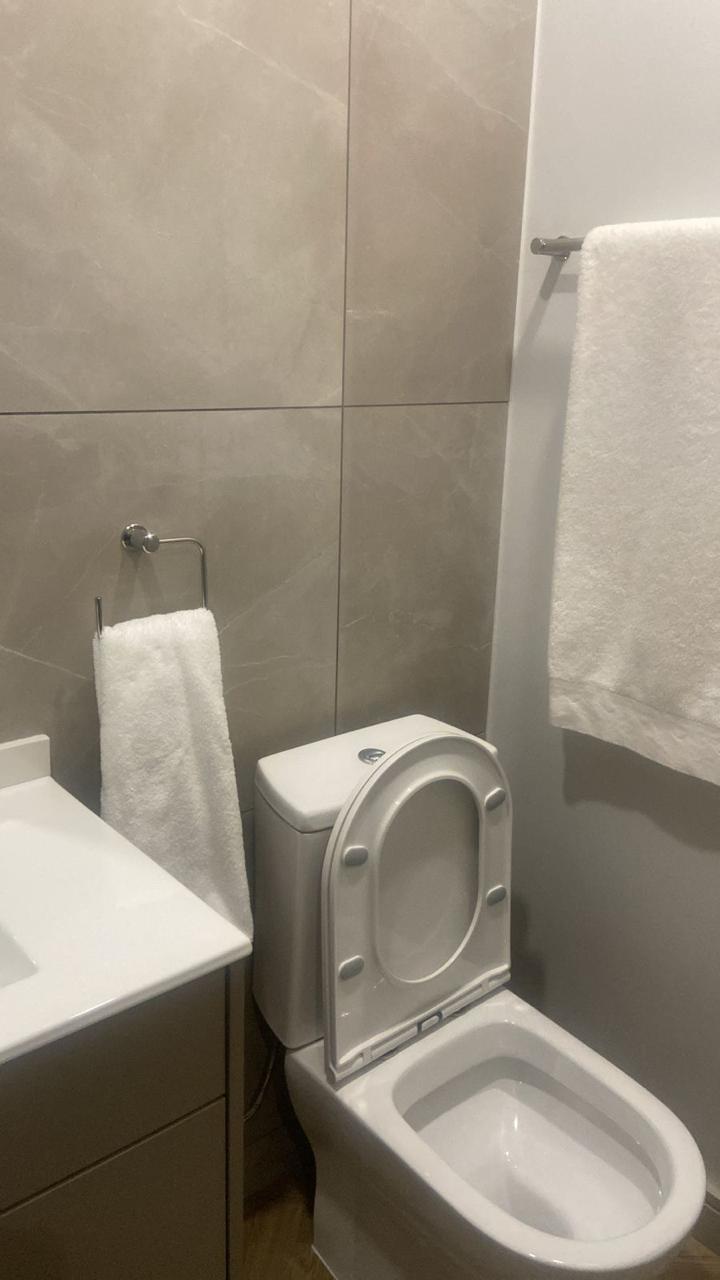 To Let 1 Bedroom Property for Rent in Rosebank Gauteng