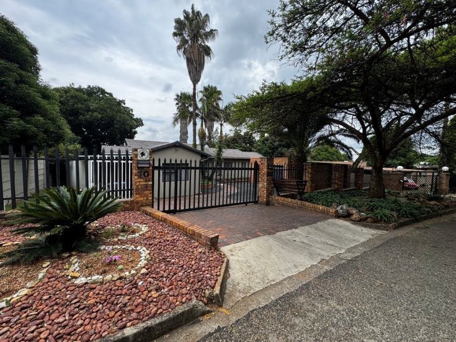 3 Bedroom Property for Sale in Birch Acres Gauteng