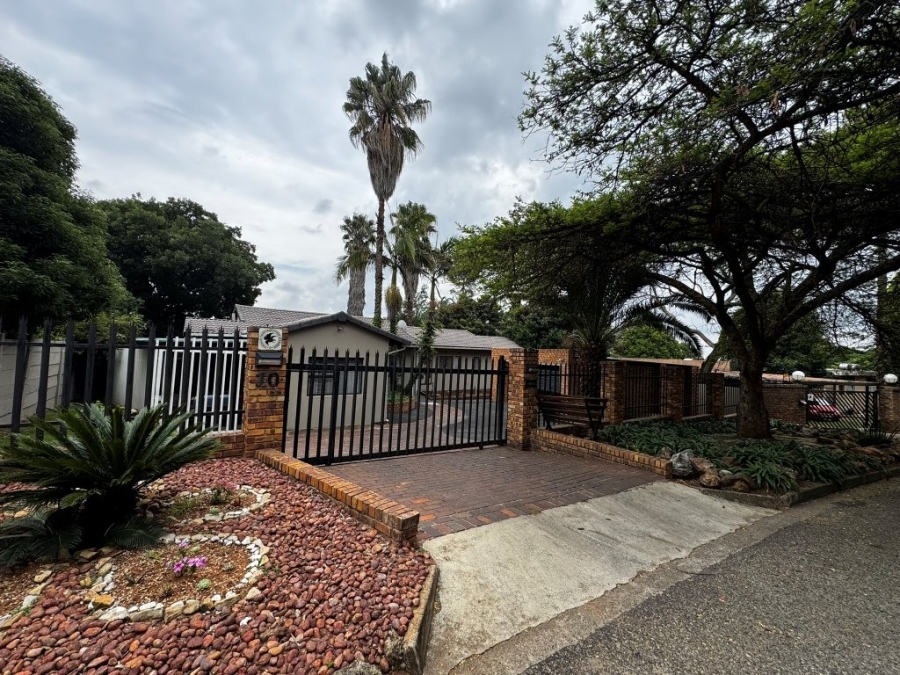 3 Bedroom Property for Sale in Birch Acres Gauteng