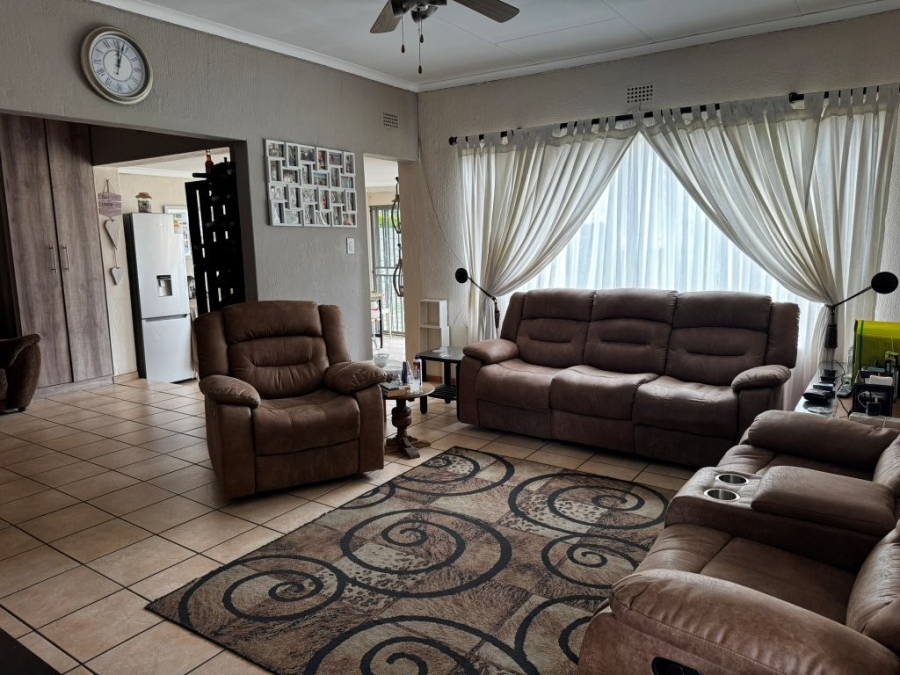 3 Bedroom Property for Sale in Birch Acres Gauteng