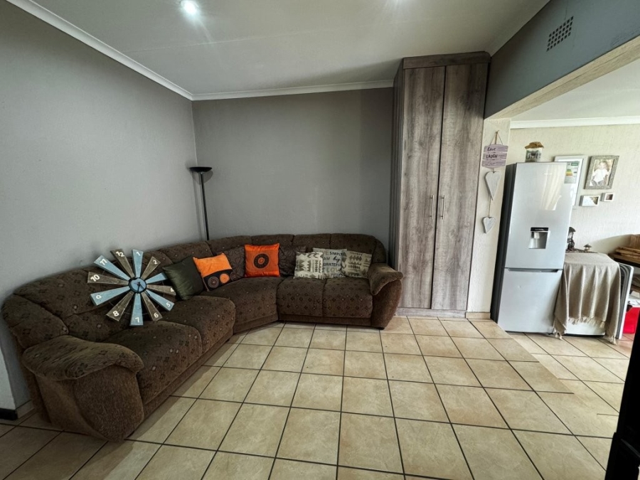 3 Bedroom Property for Sale in Birch Acres Gauteng