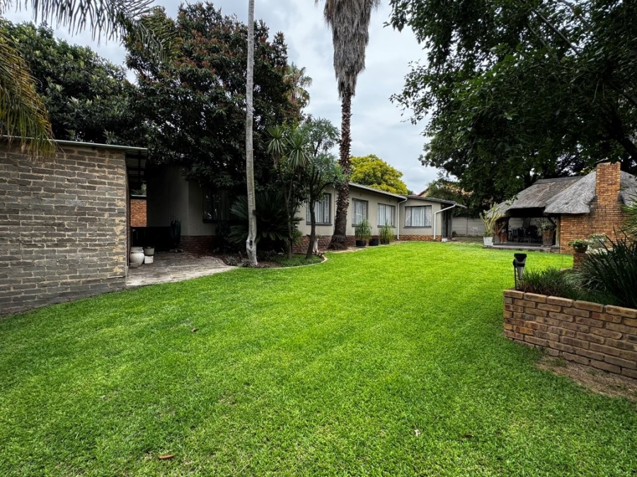 3 Bedroom Property for Sale in Birch Acres Gauteng