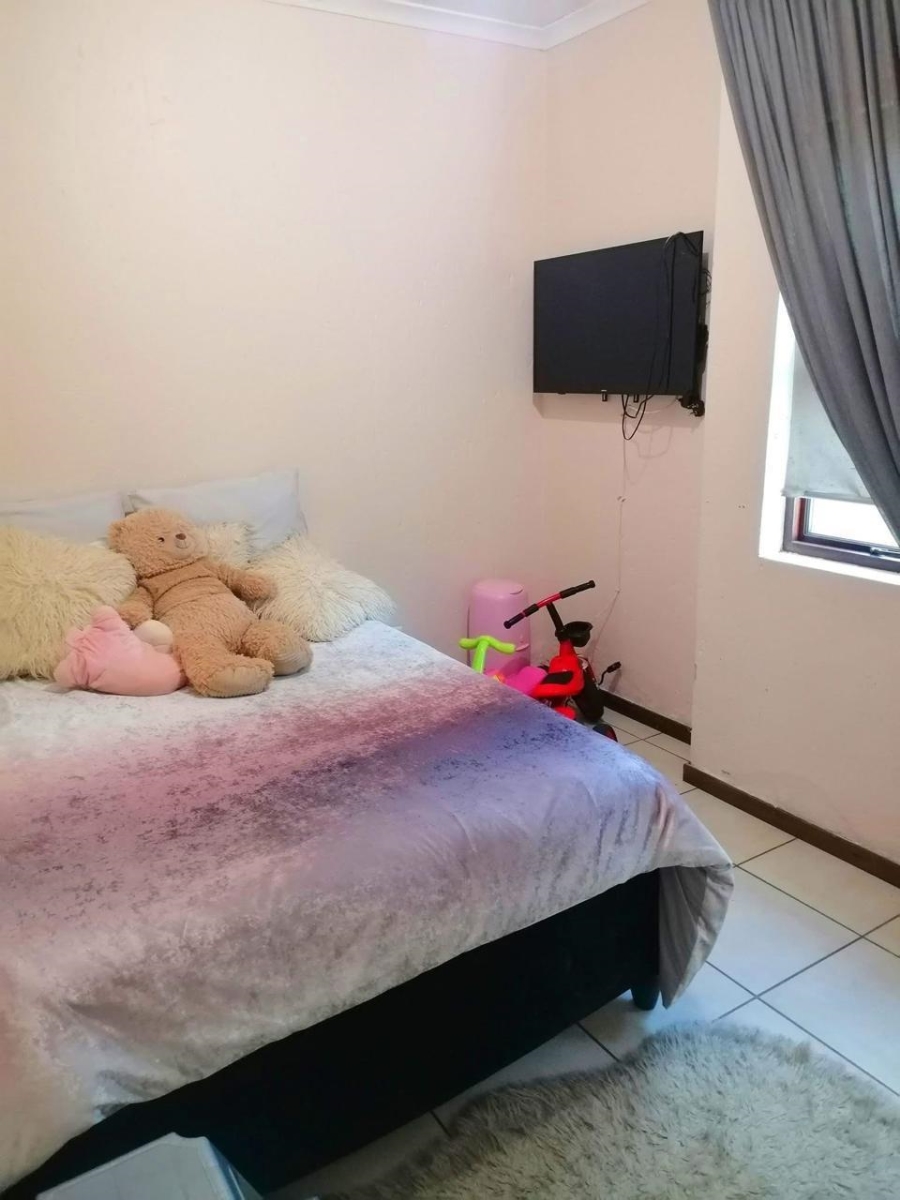 To Let 2 Bedroom Property for Rent in Helderwyk Gauteng