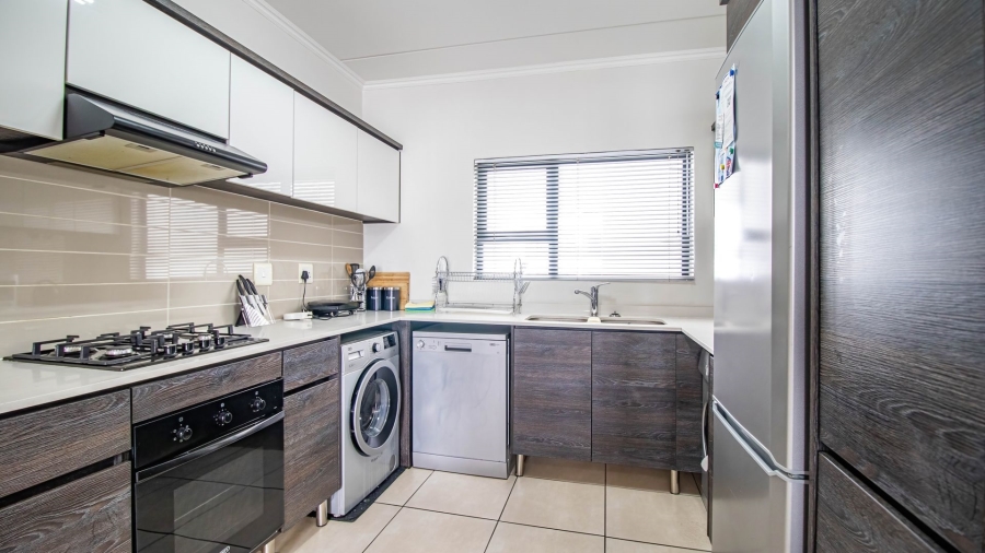 2 Bedroom Property for Sale in Greenstone Hill Gauteng