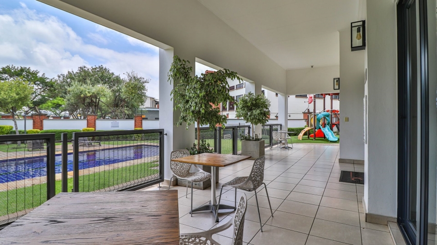 2 Bedroom Property for Sale in Greenstone Hill Gauteng