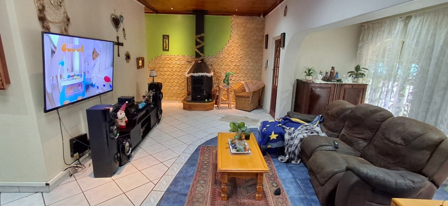 3 Bedroom Property for Sale in Pretoria Gardens Gauteng