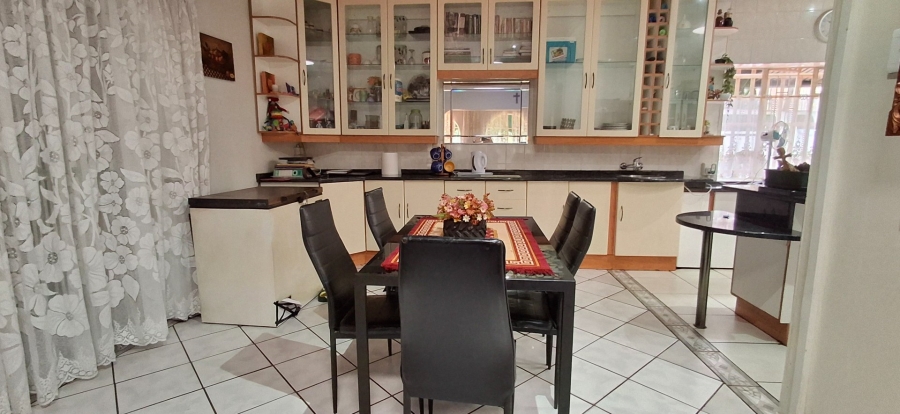 3 Bedroom Property for Sale in Pretoria Gardens Gauteng
