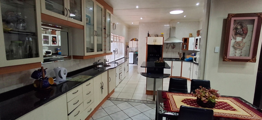 3 Bedroom Property for Sale in Pretoria Gardens Gauteng