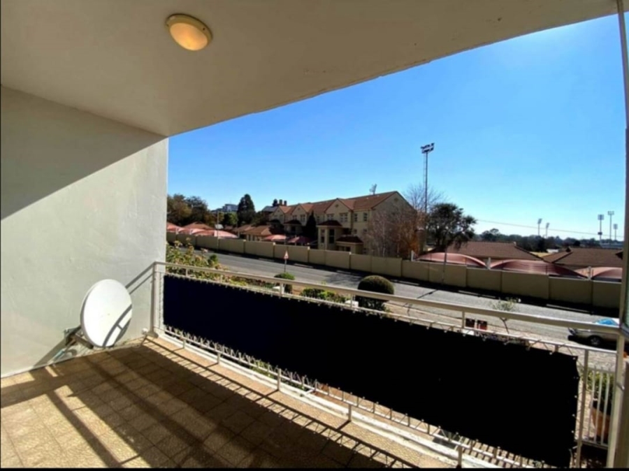 To Let 3 Bedroom Property for Rent in Birdhaven Gauteng